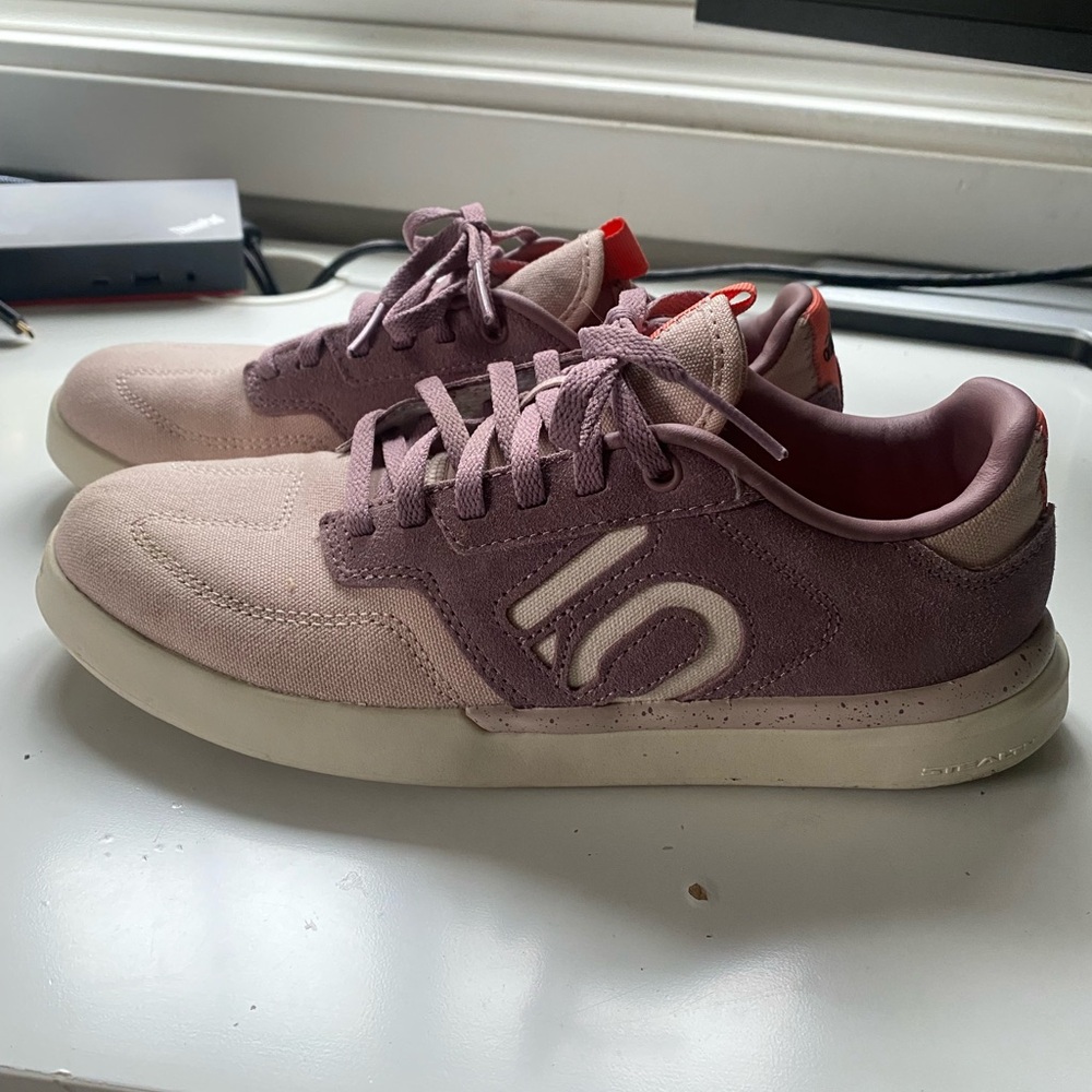FIVE TEN SLEUTH MOUNTAIN BIKE SHOES